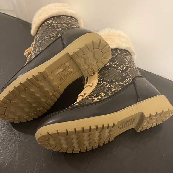 Snakeskin Bootie - Picture 3 of 4